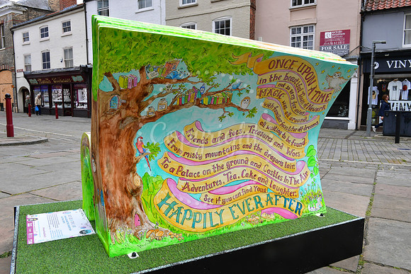 Launch of Newark's Book Bench Trail