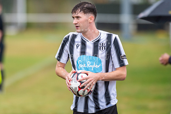Long Melford v Hullbridge Sports in the FA Vase. Picture by Mark
