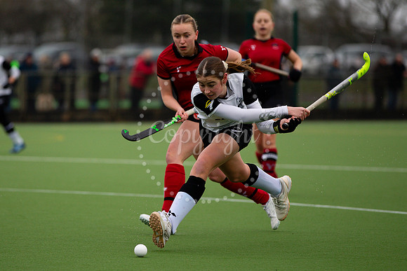 Hockey action from Harleston Magpies Ladies’ I vs Southgate I