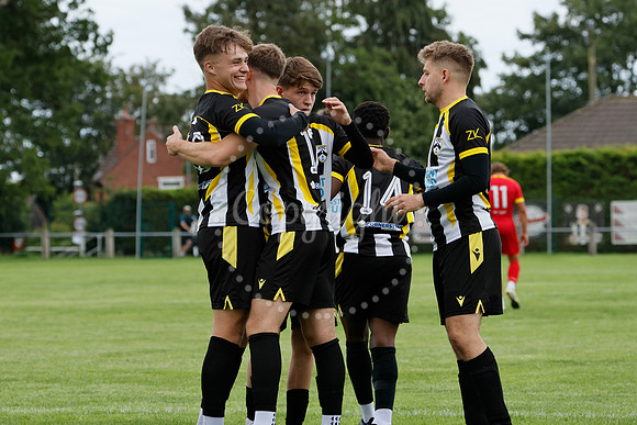 FA Cup - Harleston Town v Walsham-le-Willows