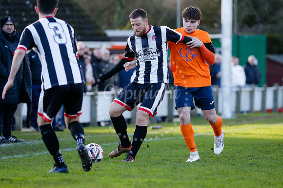 Football action from Diss Town vs Harwich & Parkeston