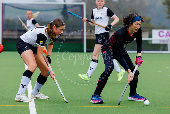 Hockey action from Harleston Magpies Ladies’ I vs Slough I