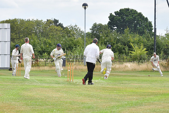 Southwell 1st VI v Farndon 1st XI cricket action