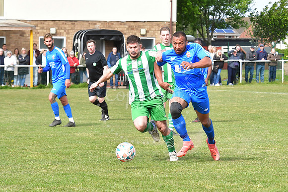 Willie Hall Cup Final. Holy Trinity (Green) v Rose and Crown (Bl
