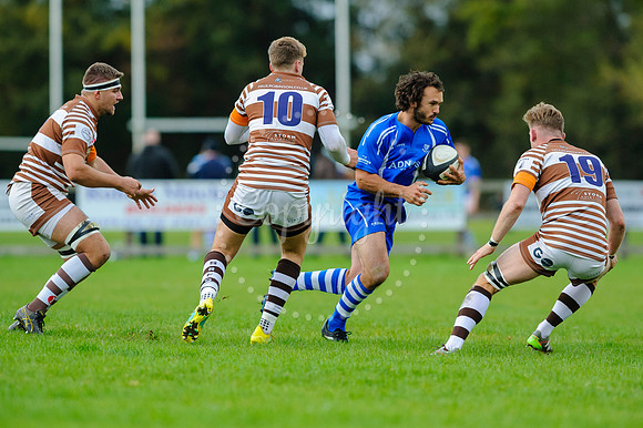 Rugby action from Diss v Southend Saxons in London 1 North.