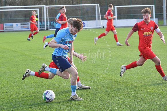 Newark Town v Sleaford Town football action