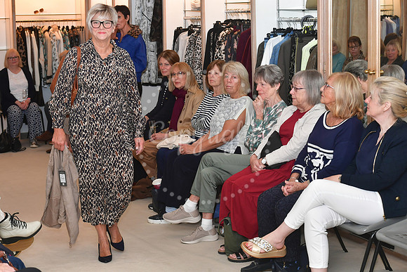 Jane Young Fashion Show