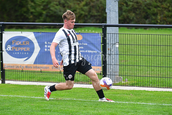 Southwell FC v FCV Grace Dieu football action