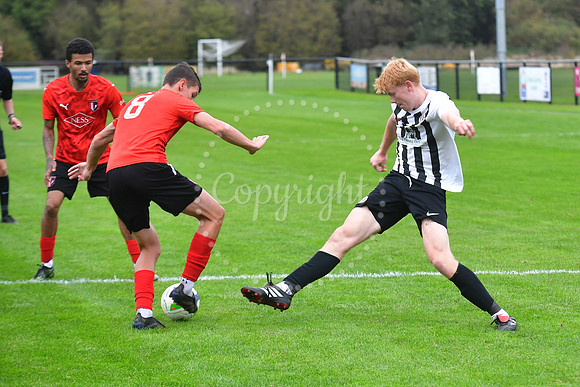 Southwell FC v FCV Grace Dieu football action