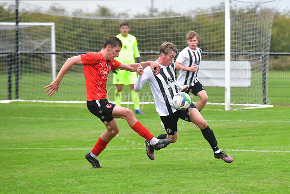Southwell FC v FCV Grace Dieu football action
