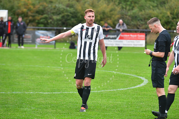 Southwell FC v FCV Grace Dieu football action