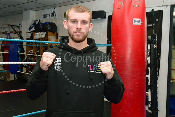 Boxing fighting at Newark Showground