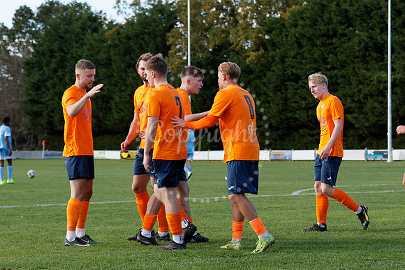 Diss Town v FC Parson Drove