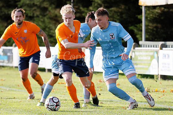 Diss Town v FC Parson Drove