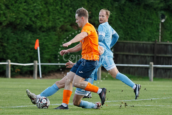 Diss Town v FC Parson Drove