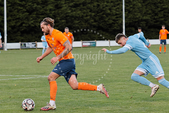 Diss Town v FC Parson Drove