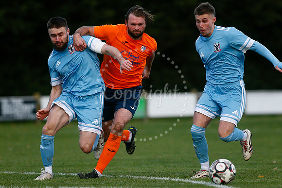 Diss Town v FC Parson Drove