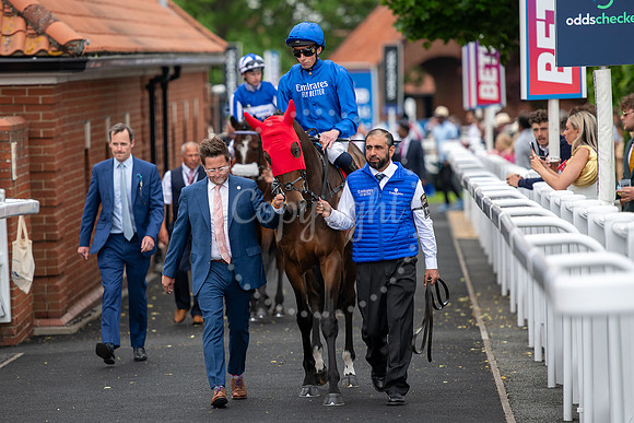 NJ SP Newmarket Rowley Mile 2000 Guineas Day. Picture by Mark We