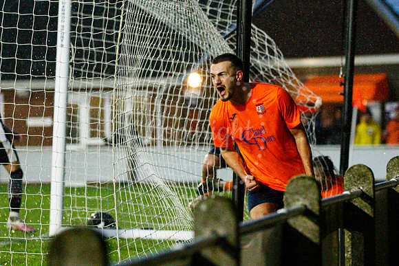 Diss Town v Halesworth