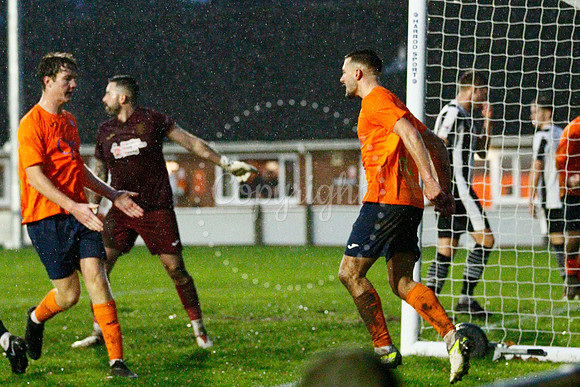Diss Town v Halesworth
