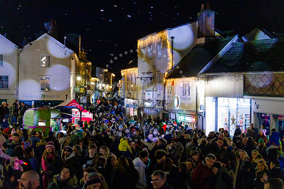 Diss Christmas Lights Switch on