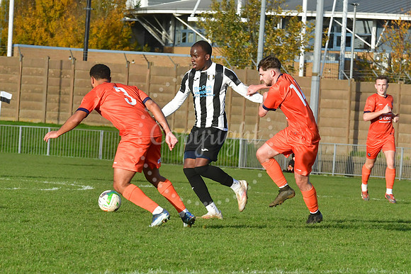 Grantham Town (B/W) v Newark and Sherwood Utd (Orange) football