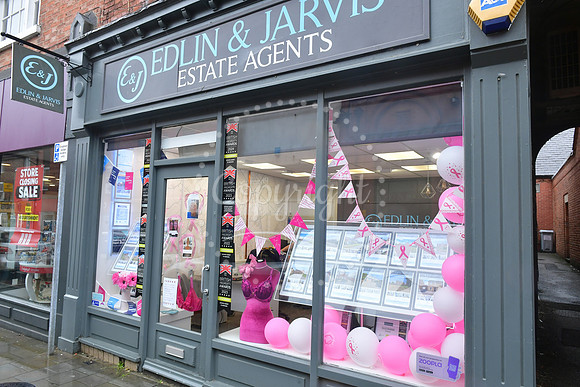 Turn Newark Pink