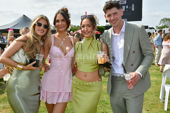 Southwell Racecourse Ladies Day