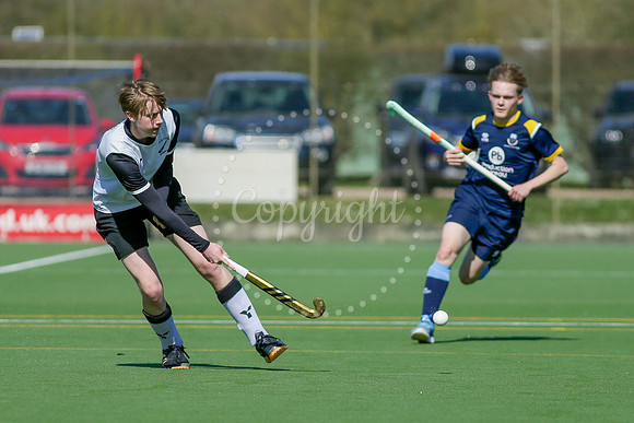 Hockey action from Harleston Magpies Men’s II vs UEA