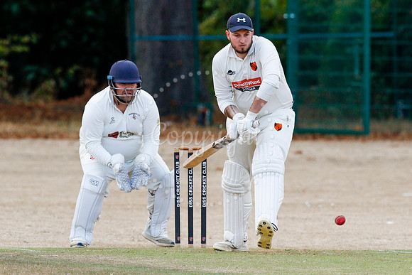 Cricket action from Diss v Bradfield