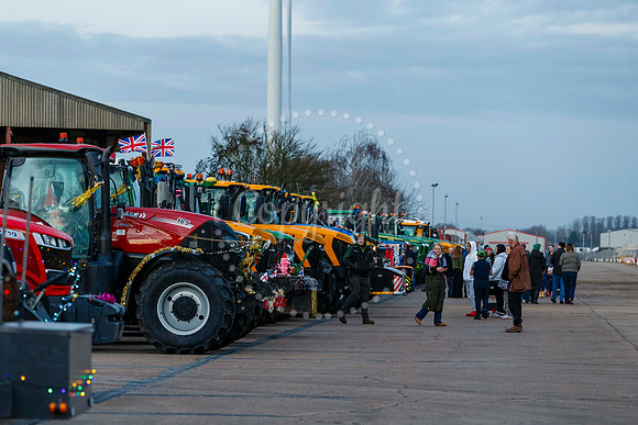 Eye Christmas Lights Tractor Run