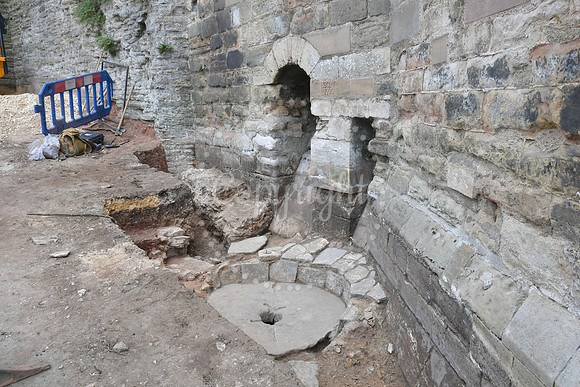 Archaeological dig at Newark Castle