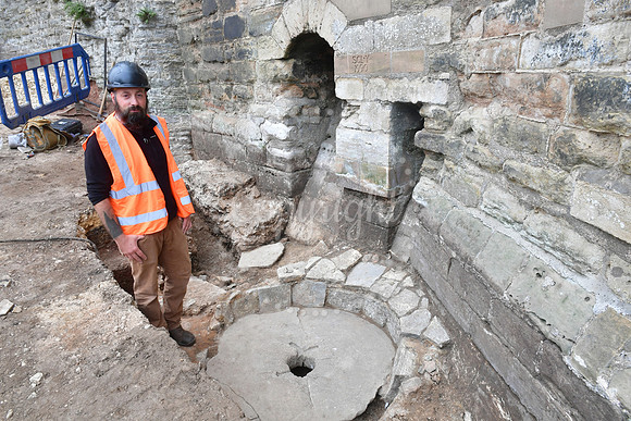 Archaeological dig at Newark Castle