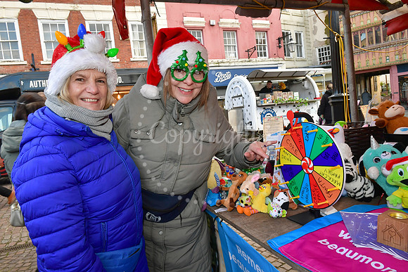 Newark Christmas Market and Lights Switch-on