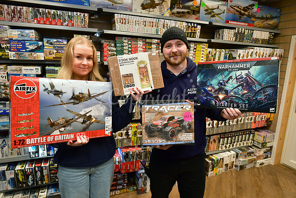 Access Models Christmas Shopping Feature
