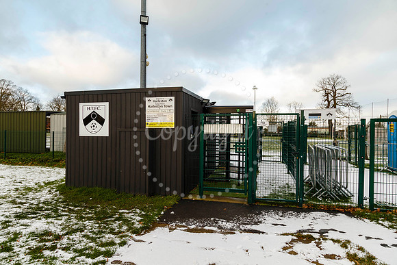 Harleston v Woodbridge match abandoned due to a frozen pitch