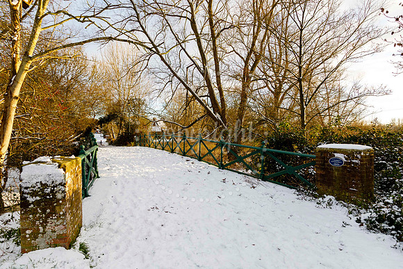 Snowfall in the Norfolk/Suffolk border village of Homersfield