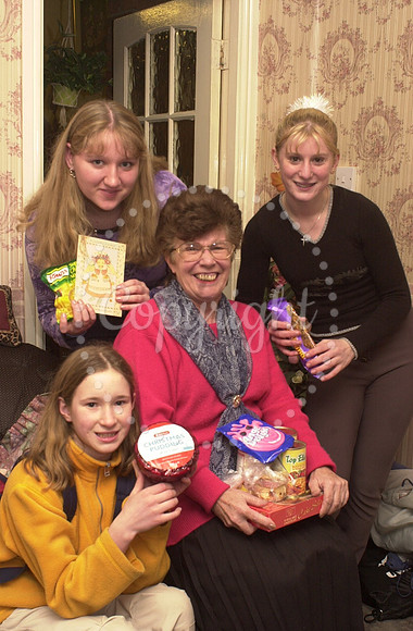 DSC_0001 Grove School give food parcels to pensioners Grove Scho