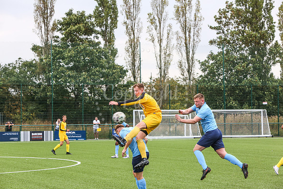 Newark Town v Staveley