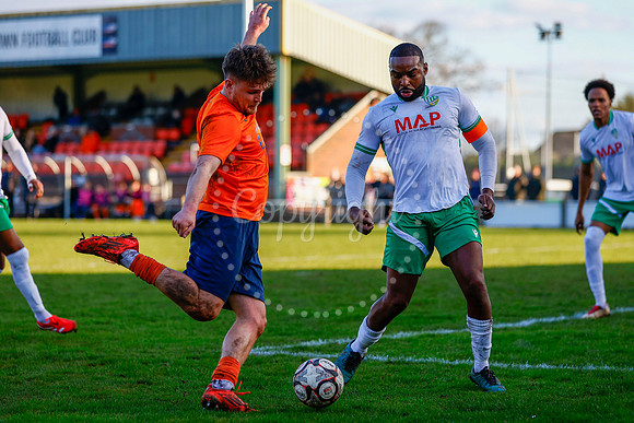 Diss Town v FC Peterborough