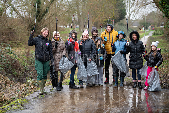 NJ Studlands Park sports and social clubCommunity litter pick.