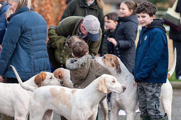 NJ Tattersalls Newmarket Thurlow Hounds meet.Picture by Mark Wes