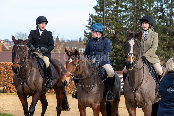 NJ Tattersalls Newmarket Thurlow Hounds meet.Picture by Mark Wes