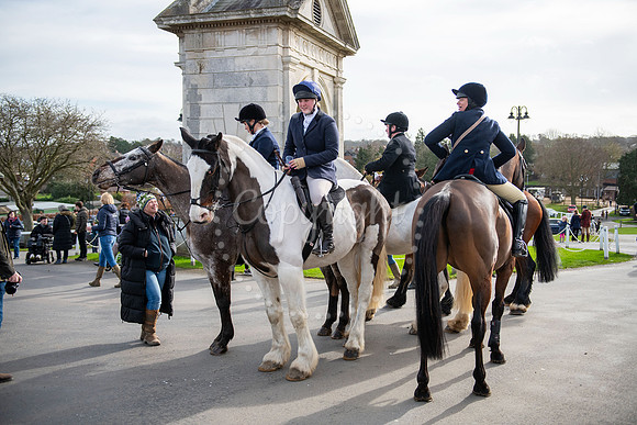 NJ Tattersalls Newmarket Thurlow Hounds meet.Picture by Mark Wes