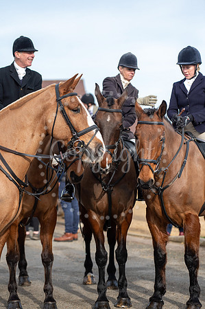 NJ Tattersalls Newmarket Thurlow Hounds meet.Picture by Mark Wes