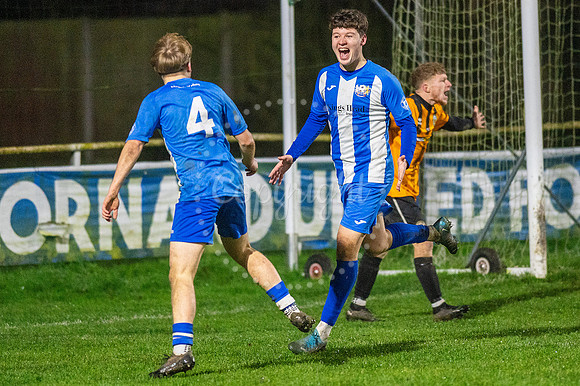 NJ Cornard United FC, Blackhouse Lane, Cornard Football - Corna