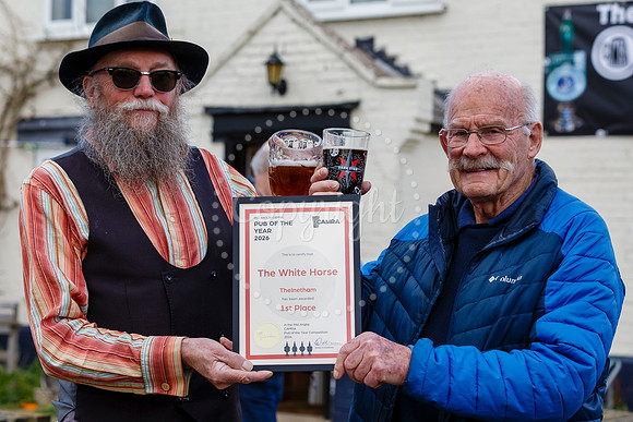 CAMRA Award White Horse pub in Thelnetham
