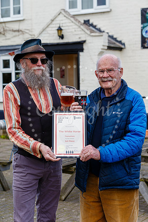CAMRA Award White Horse pub in Thelnetham