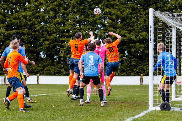 Diss Town v Holbeach