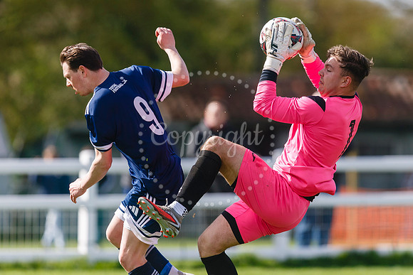 Walsham-le-Willows v Haverhill Rovers